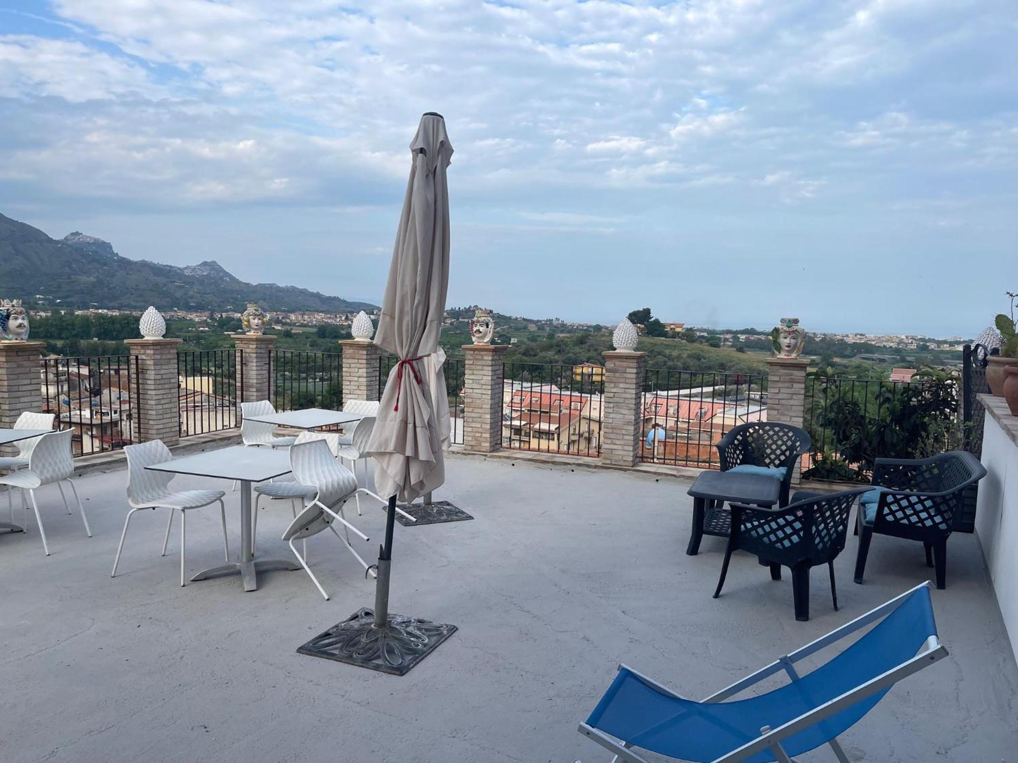 Bed and Breakfast Bed And Relax-Il Maniero Calatabiano Exterior foto