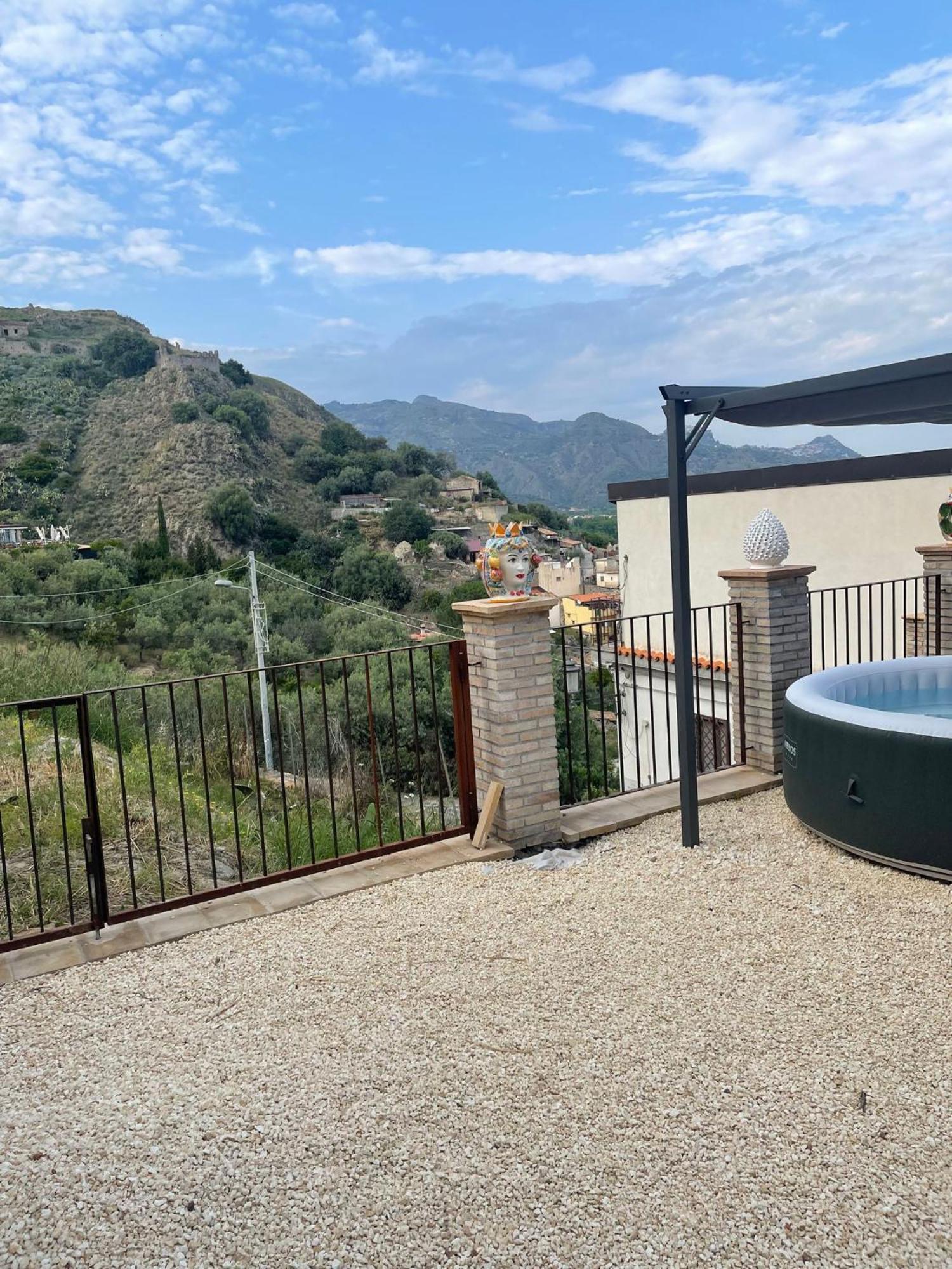 Bed and Breakfast Bed And Relax-Il Maniero Calatabiano Exterior foto